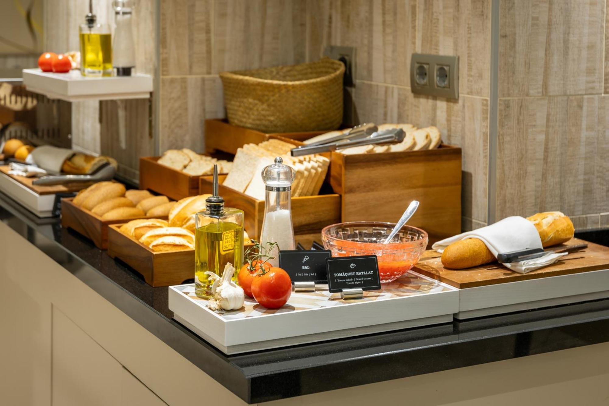 Hotel Lyon Barcelona Kültér fotó